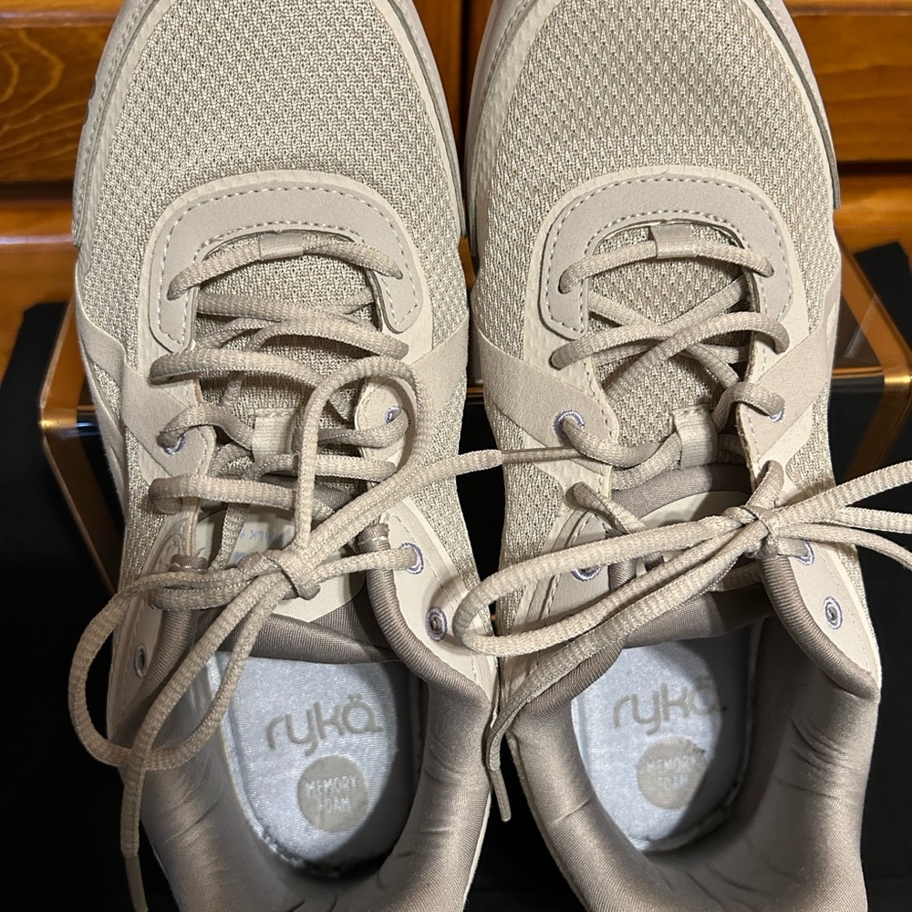 Ryka athletic shoe size 10W - Picture 4 of 7